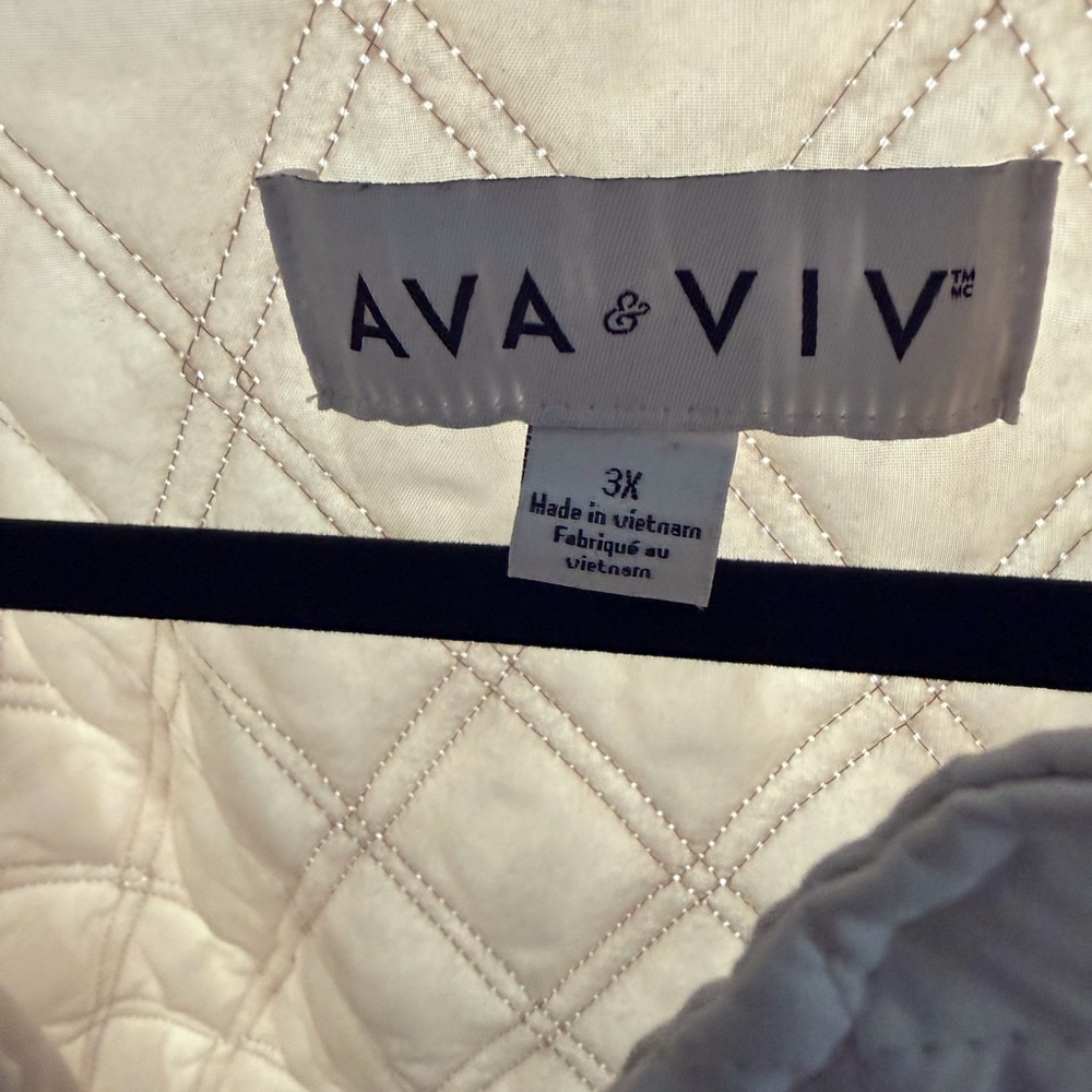 Plus Size- Ava & Viv Cream/Off White Quilted Women's Jacket- 3X - Picture 3 of 9